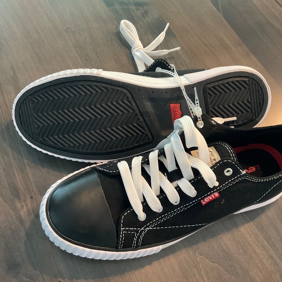 NEW!!! LEVI’S STRAUSS CANVAS SNEAKER - SZ 10 NWT NEW - Picture 2 of 4